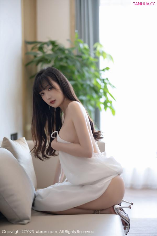 林星阑  [XiuRen]高清写真图 2023.08.28 No.7297 林星阑 长裙美腿第36张图片